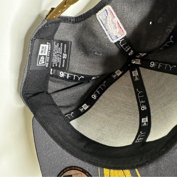 9Fifty Golden State Warriors - 2018 Championship Commemorative SnapBack Hat NWT - Picture 4 of 8